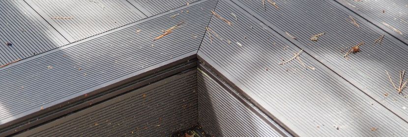 塑木復(fù)合材料抗滑性能試驗